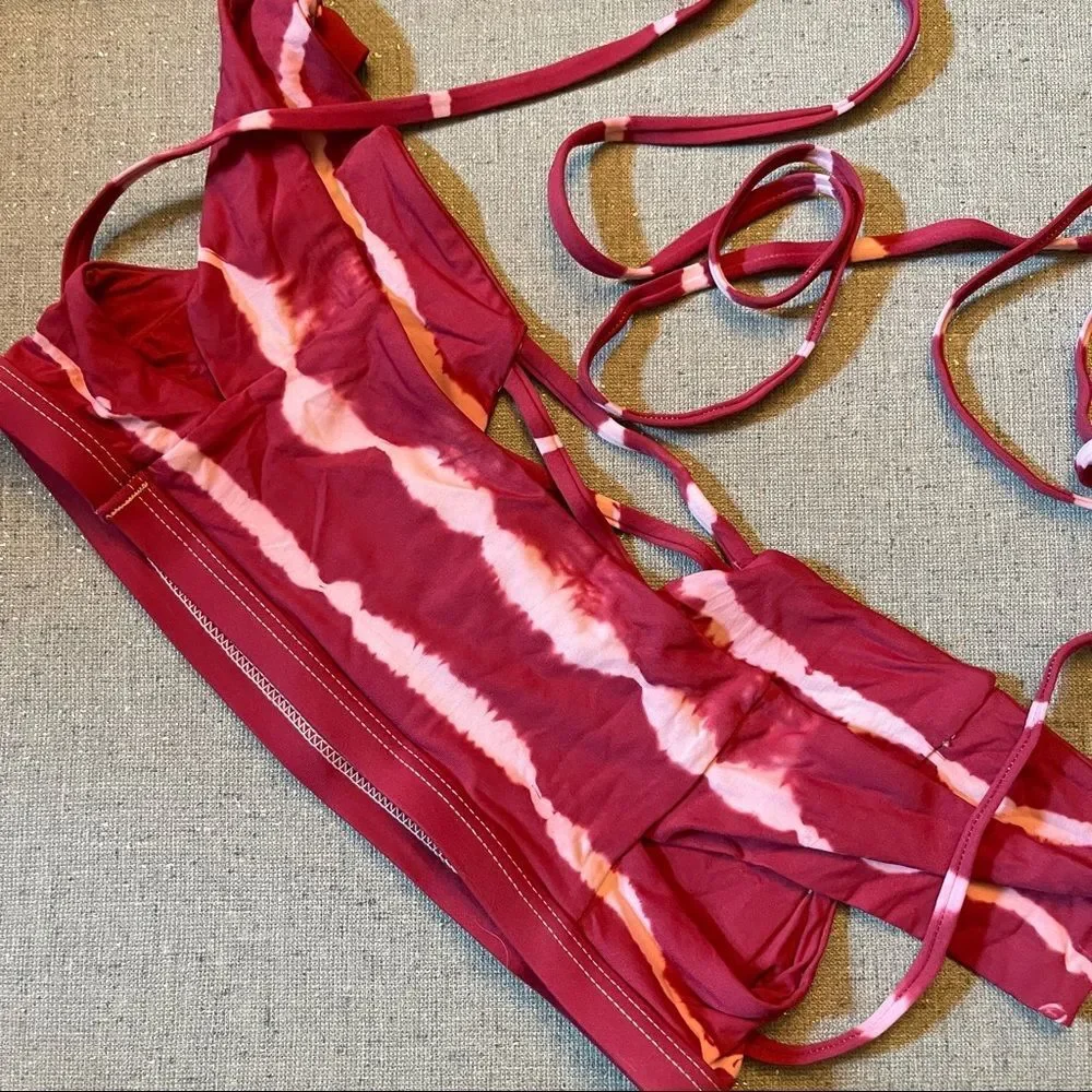 Frankie's Bikinis Off Shoulder Bikini‎ Top